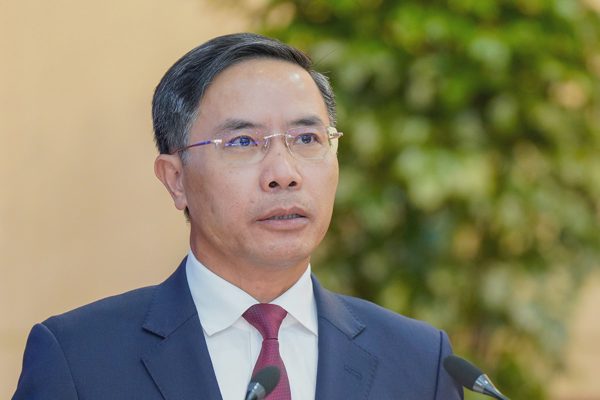 Thống đốc: 'Cần xem xét giảm lãi suất với cả khoản vay cũ'