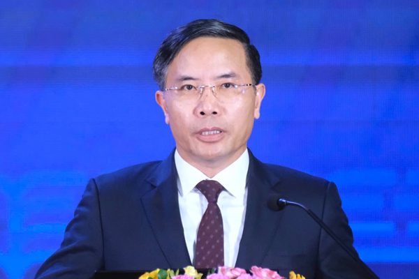 Thống đốc Phạm Đức Ấn: Kỳ thực tập của sinh viên không phải để rót nước, pha trà