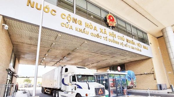 Thông quan hàng hóa qua Cửa khẩu quốc tế Lào Cai đạt 45,3 triệu USD