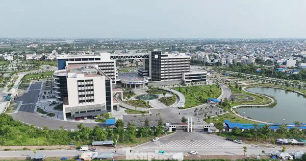 Thông tin mới về công trình bệnh viện 1.800 tỷ đồng ở Ninh Bình phải dùng xô, chậu hứng nước