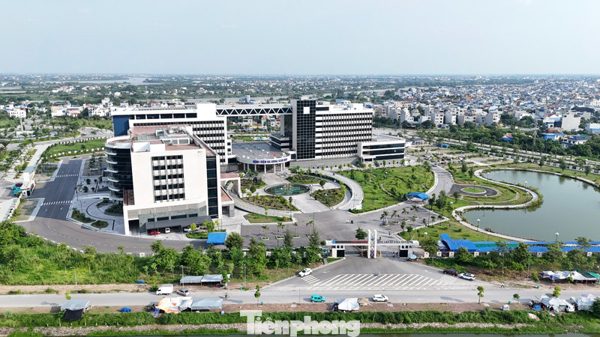 Thông tin mới về công trình bệnh viện 1.800 tỷ đồng ở Ninh Bình phải dùng xô chậu hứng nước