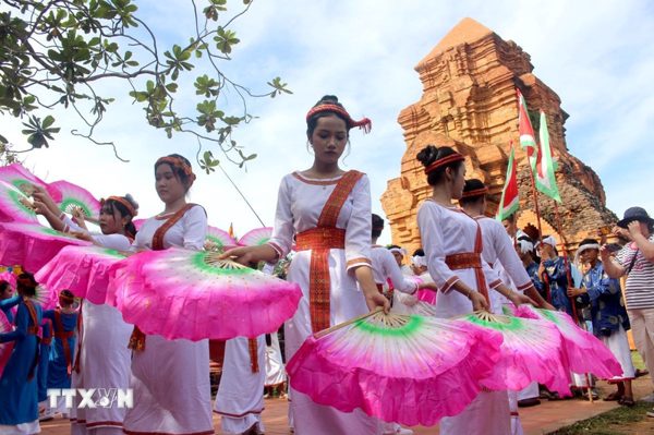 Thư chúc mừng đồng bào Chăm theo đạo Bàlamôn nhân dịp Lễ hội Katê năm 2026