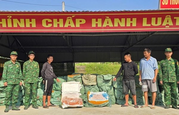 Thu giữ hơn 6 tấn nầm lợn bốc mùi, trứng gà non bẩn ở Quảng Ninh