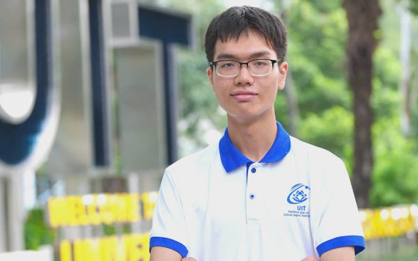 Thủ khoa 108,33 điểm của Trường đại học Công nghệ thông tin bắt đầu học lập trình từ lớp 8