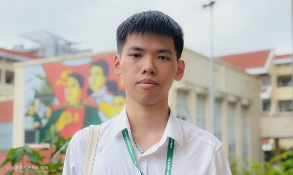 Thủ khoa Học viện Kỹ thuật quân sự chọn ngành bán dẫn