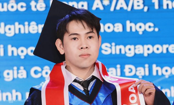 Thủ khoa Kinh tế Quốc dân có 11 công bố quốc tế về AI