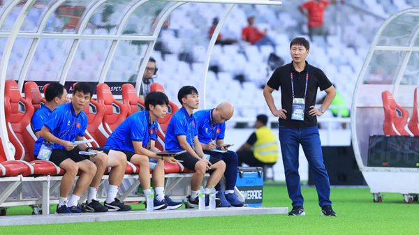 Thử nghiệm 14 tiền vệ trong hai năm, đội tuyển Việt Nam vẫn "đi tìm lời giải" ổn định tuyến giữa