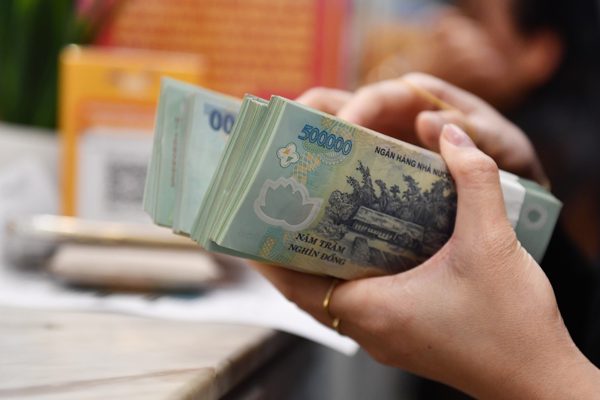 Thu nhập 25 triệu, mỗi tháng mất 6,5 triệu trả góp đồ gia dụng