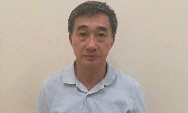 Thứ trưởng Y tế Trần Văn Thuấn bị bắt