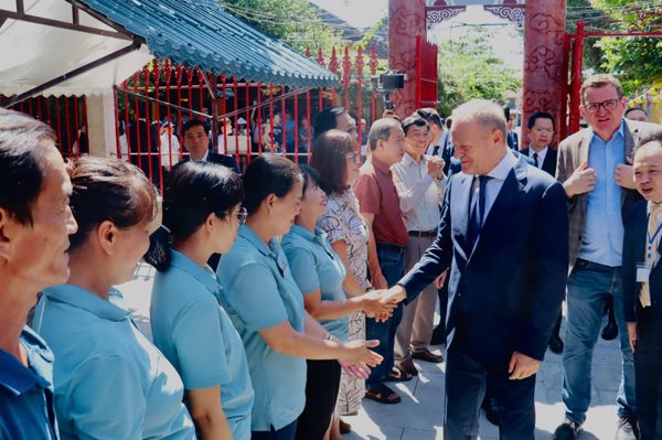 Thủ tướng Ba Lan tham quan phố cổ Hội An