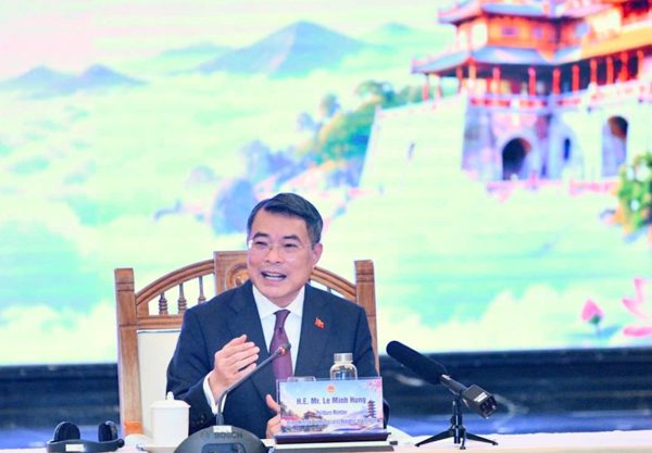 Thủ tướng: Chính phủ cam kết đồng hành và hỗ trợ cộng đồng doanh nghiệp Nhật Bản