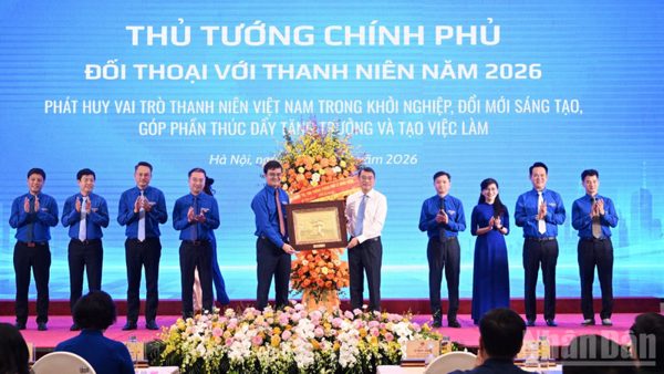 Thủ tướng Chính phủ Lê Minh Hưng đối thoại với thanh niên năm 2026