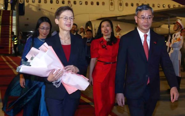 Thủ tướng Công quốc Liechtenstein đến Hà Nội, bắt đầu thăm chính thức Việt Nam