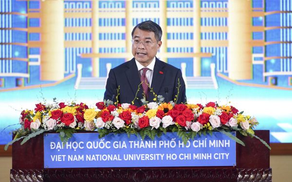 Thủ tướng: Đại học Quốc gia TP.HCM phải xác định công nghệ cần làm chủ, sản phẩm cần tạo ra