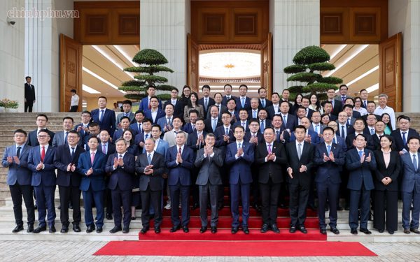 Thủ tướng gặp doanh nghiệp Trung Quốc: Chuyển từ đầu tư 'nhiều hơn' sang 'chất lượng hơn'