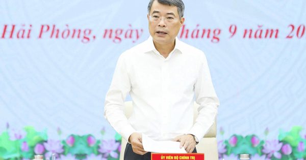 Thủ tướng: Hải Phòng phải bố trí cán bộ 'đúng người, đúng việc'