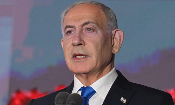 Thủ tướng Israel ám chỉ nối lại tấn công Iran nếu đắc cử