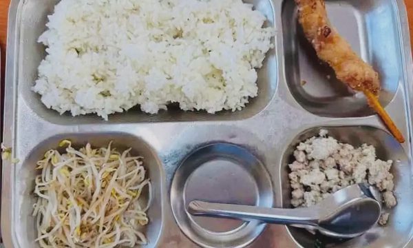 Thủ tướng: Không chọn nhà cung cấp suất ăn chỉ vì giá thấp