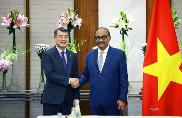 Thủ tướng Lê Minh Hưng đề nghị Tập đoàn GMR tham gia các dự án ở Việt Nam