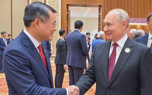 Thủ tướng Lê Minh Hưng gặp lãnh đạo các nước, tổ chức quốc tế bên lề thượng đỉnh BRICS