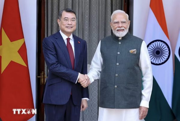 Thủ tướng Lê Minh Hưng hội đàm với Thủ tướng Ấn Độ Narendra Modi