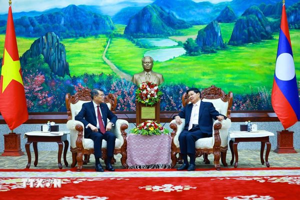 Thủ tướng Lê Minh Hưng hội kiến Tổng Bí thư, Chủ tịch nước Lào Thongloun Sisoulith