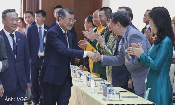 Thủ tướng Lê Minh Hưng: Quan hệ Việt - Lào được nuôi dưỡng từ nhân dân