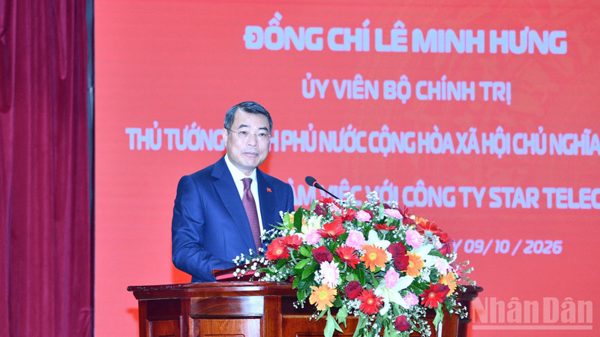 Thủ tướng Lê Minh Hưng thăm, làm việc với Công ty Star Telecom (Unitel)