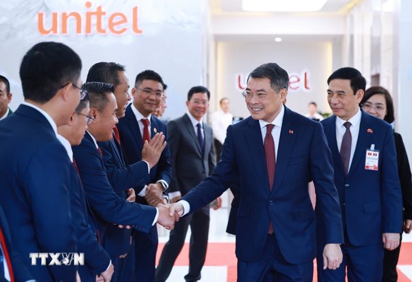Thủ tướng Lê Minh Hưng thăm, làm việc với Công ty Unitel