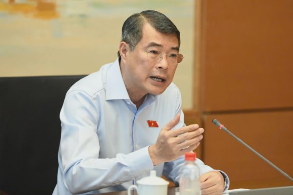 Thủ tướng lý giải việc miễn thuế cho doanh nghiệp cấp suất ăn trường học