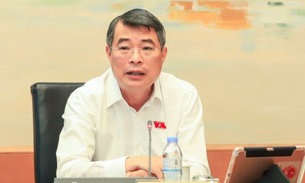 Thủ tướng: Phải bảo đảm người dân được tiếp cận điện với mức giá hợp lý