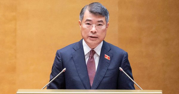 Thủ tướng: Phấn đấu 2027 tăng trưởng GDP 10% trở lên