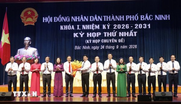 Thủ tướng phê chuẩn kết quả bầu Phó Chủ tịch UBND hai tỉnh, thành phố
