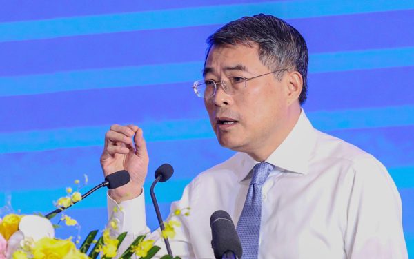 Thủ tướng: Sẽ có chính sách riêng để người trẻ thuê nhà, mua nhà ở xã hội