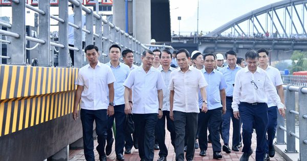 Thủ tướng thị sát, chỉ đạo tháng 12 phải xong dự án chống ngập 10.000 tỉ