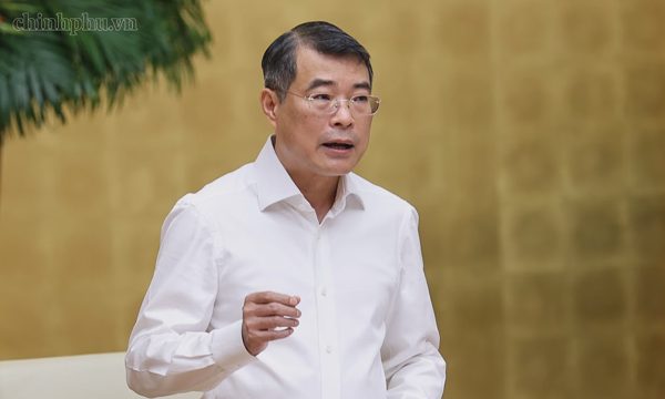 Thủ tướng yêu cầu không tăng giá điện