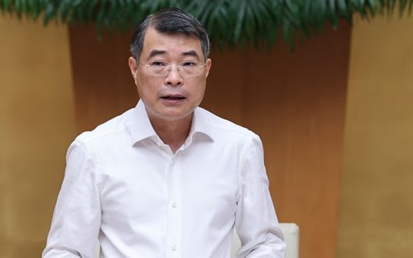 Thủ tướng yêu cầu quý 4 tăng trưởng trên 12,5%, không tăng giá điện, giữ mục tiêu lạm phát 2026
