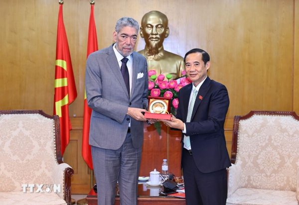 Thúc đẩy giao lưu nhân dân, kết nối tổ chức xã hội Việt Nam-Cộng hòa Dominica
