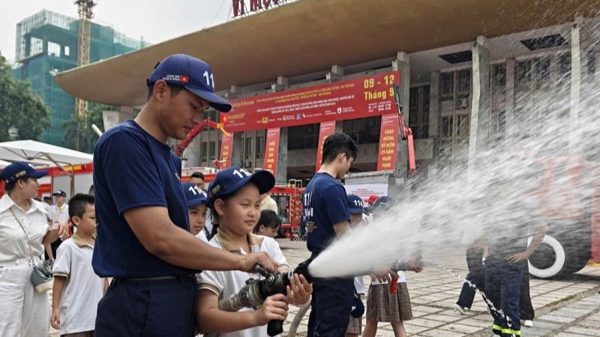 Thúc đẩy ứng dụng khoa học công nghệ, chuyển đổi số trong phòng cháy, chữa cháy