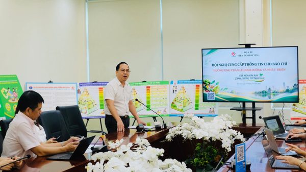 Thực hiện chế độ ăn lành mạnh và lối sống năng động vì sức khỏe của mỗi người