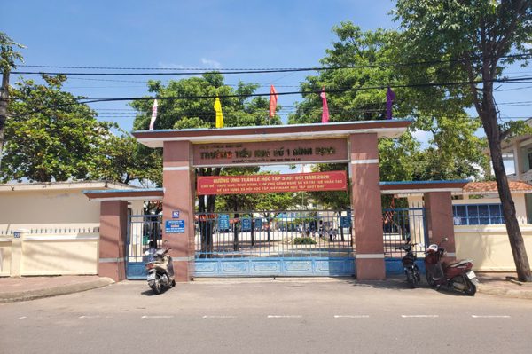 Thực hư việc giáo viên giao hơn 10 trang bài tập cho học sinh tiểu học