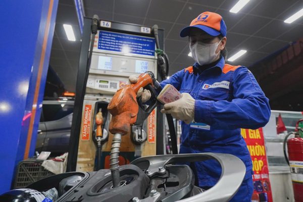 Thuế tiêu thụ đặc biệt với xăng về 0% từ ngày mai