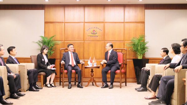Thường trực Ban Bí thư Trần Cẩm Tú hội kiến Chủ tịch Quốc hội Singapore