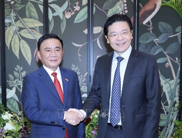 Thường trực Ban Bí thư Trần Cẩm Tú hội kiến Thủ tướng Singapore