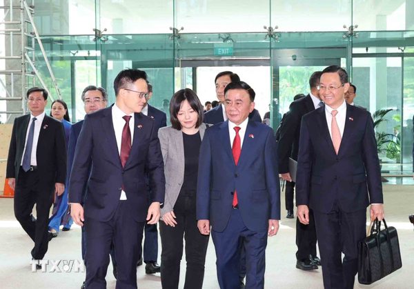Thường trực Ban Bí thư Trần Cẩm Tú kết thúc tốt đẹp chuyến thăm chính thức Singapore