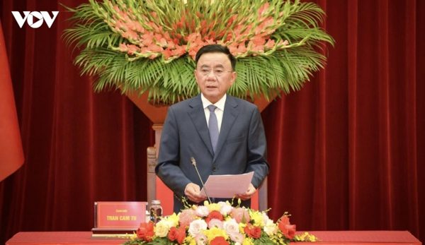 Thường trực Ban Bí thư Trần Cẩm Tú tiếp đoàn cán bộ cấp cao Lào