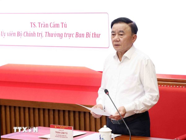 Thường trực Ban Bí thư Trần Cẩm Tú trao đổi chuyên đề về xây dựng Đảng với các Ủy viên Trung ương Đảng khóa XIV