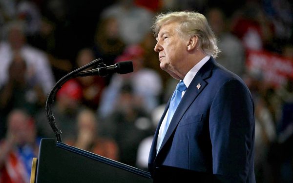 Tỉ lệ ủng hộ ông Trump chạm mức thấp kỷ lục trước thềm bầu cử giữa kỳ