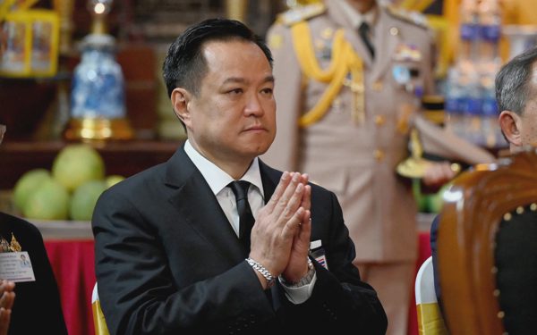 Tỉ lệ ủng hộ Thủ tướng Thái Lan và đảng cầm quyền giảm sâu trước nguy cơ bầu cử lại