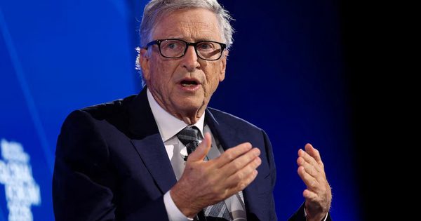 Tỉ phú Bill Gates cảnh báo AI có thể gây thảm họa quy mô chưa từng có